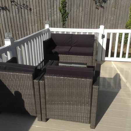 Mollys Retreat Pet Friendly Three Bed Caravan With Small Garden Newquay Bay Resort Quieter Area Of Park מראה חיצוני תמונה