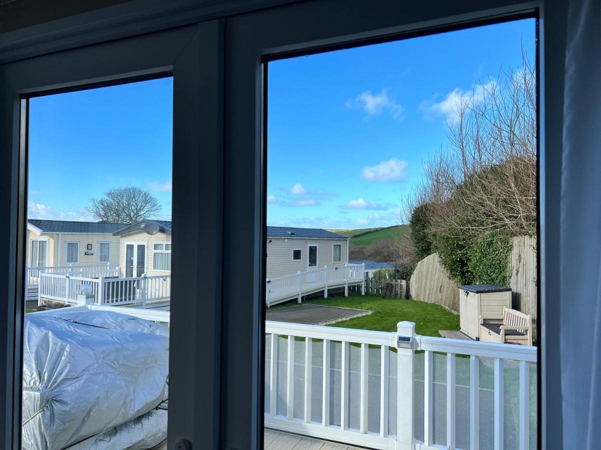Mollys Retreat Pet Friendly Three Bed Caravan With Small Garden Newquay Bay Resort Quieter Area Of Park מראה חיצוני תמונה
